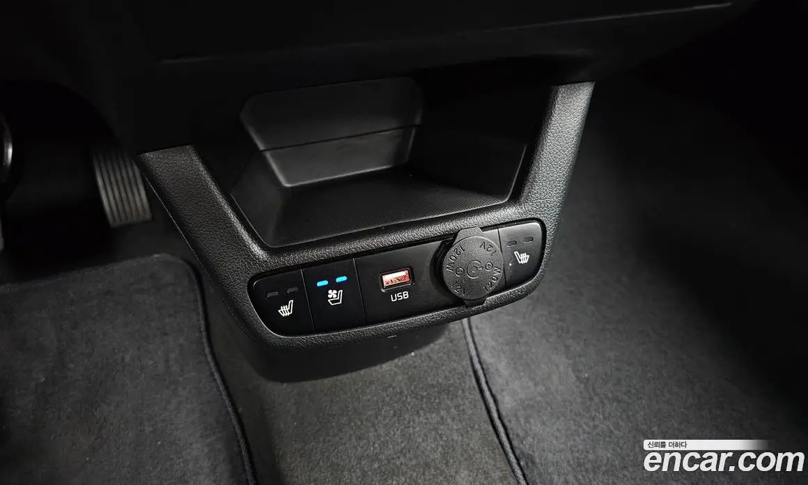Kia Ray 2023 1.0 автомат (гидро), фото 23