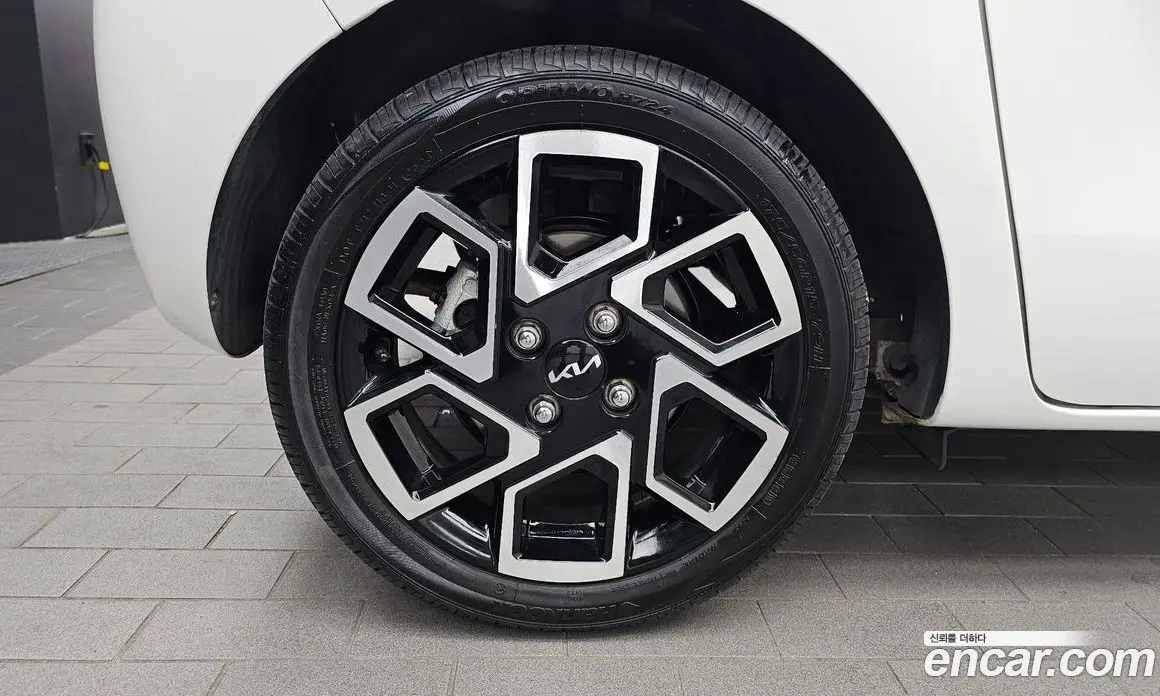 Kia Ray 2023 1.0 автомат (гидро), фото 4
