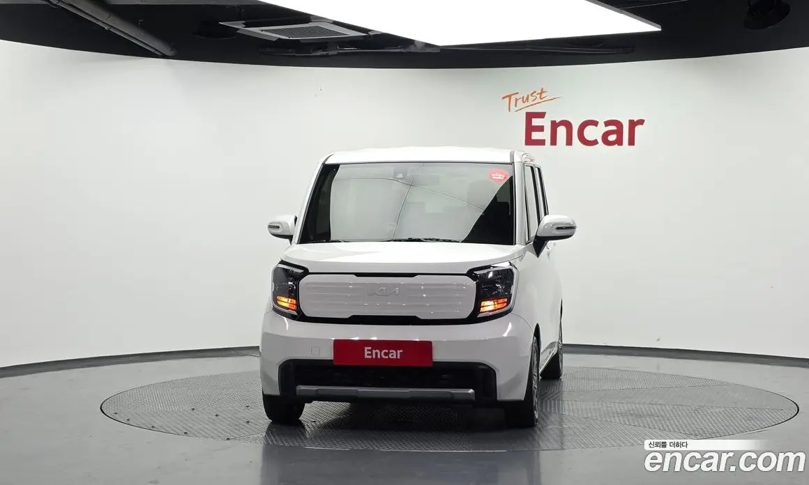 Kia Ray 2023 1.0 автомат (гидро), фото 3