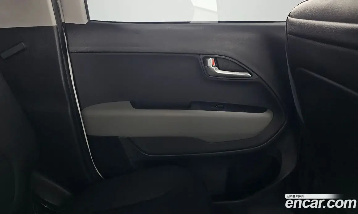 Kia Ray 2024 1.0 автомат (гидро), фото 15