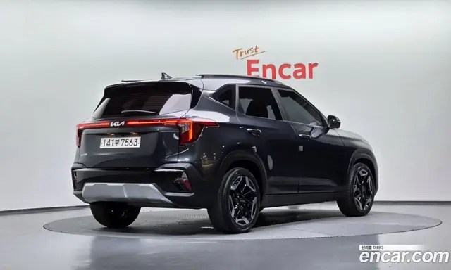 Kia Seltos 2022 2.0 автомат (гидро), миниатюра 2