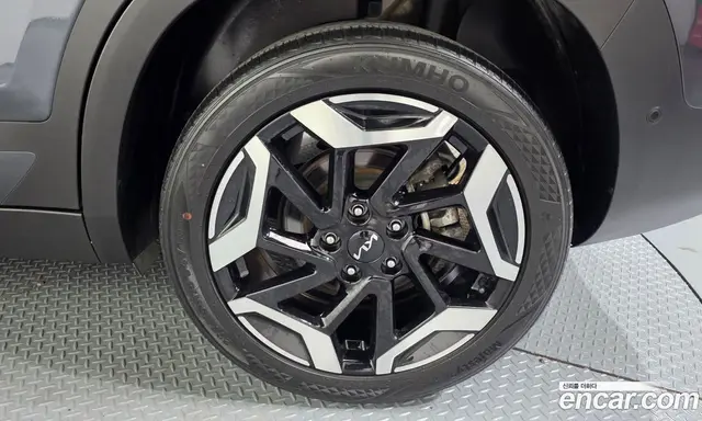 Kia Seltos 2022 2.0 автомат (гидро), миниатюра 7