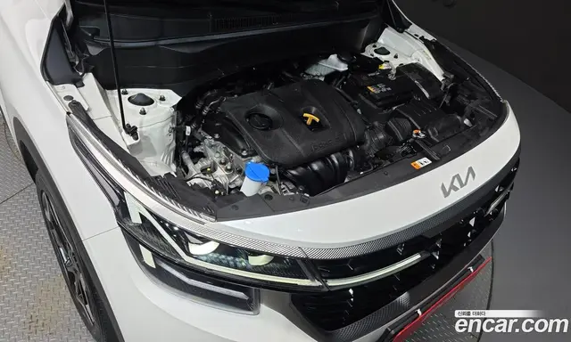 Kia Seltos 2023 2.0 автомат (гидро), миниатюра 6
