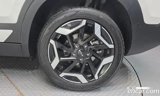 Kia Seltos 2023 2.0 автомат (гидро), миниатюра 7