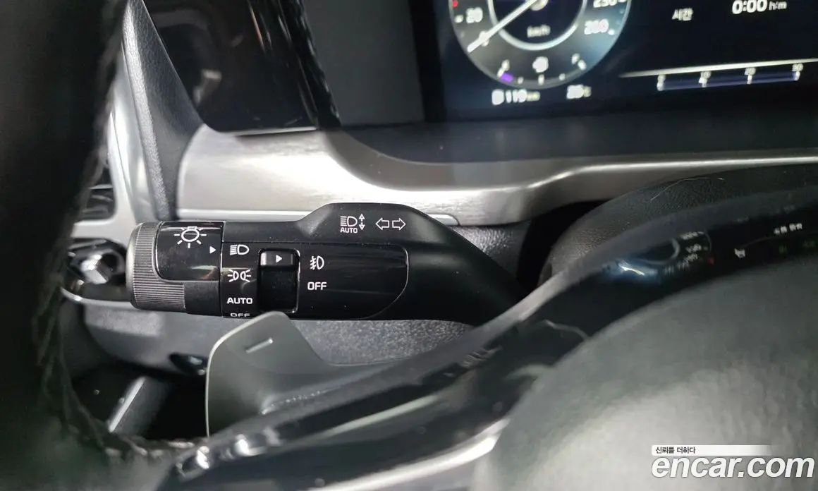 Kia Sorento 2023 2.5 автомат (гидро), фото 37
