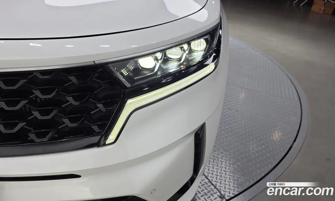 Kia Sorento 2023 2.5 автомат (гидро), фото 8