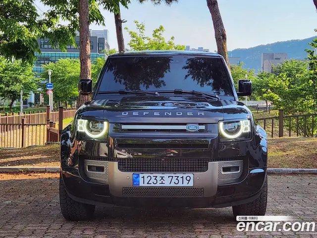 Land Rover Defender 2025 3.0 автомат (гидро), миниатюра 2 Land Rover Defender 2025 3.0 автомат (гидро), миниатюра 2