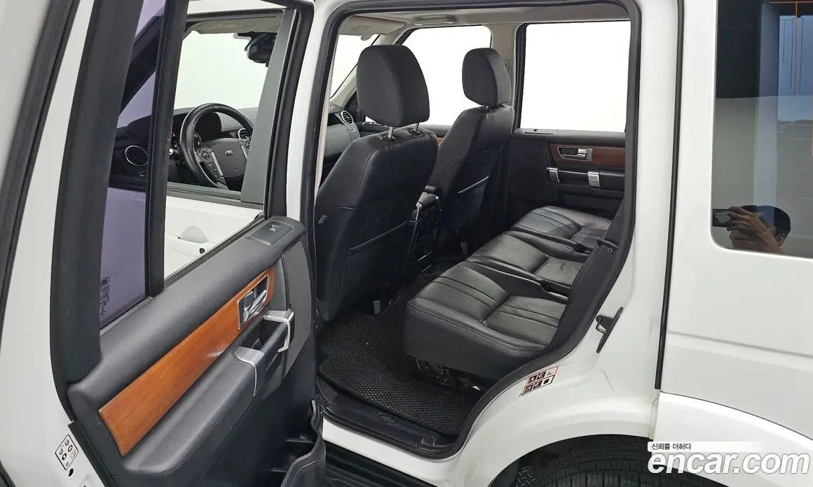 Land Rover Discovery 2014 3.0 автомат (гидро), фото 11