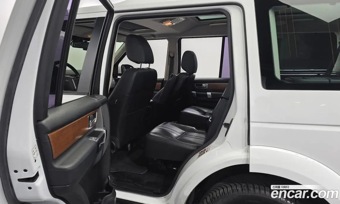Land Rover Discovery 2016 3.0 автомат (гидро), фото 11