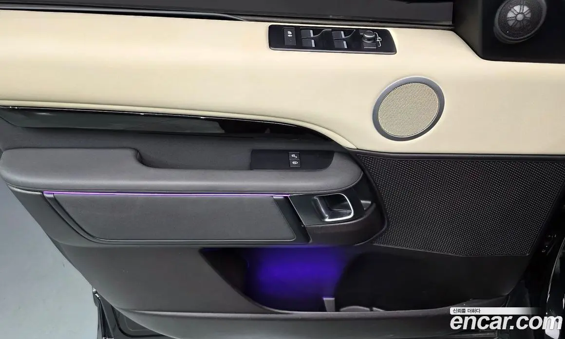 Land Rover Discovery 2019 3.0 автомат (гидро), фото 14