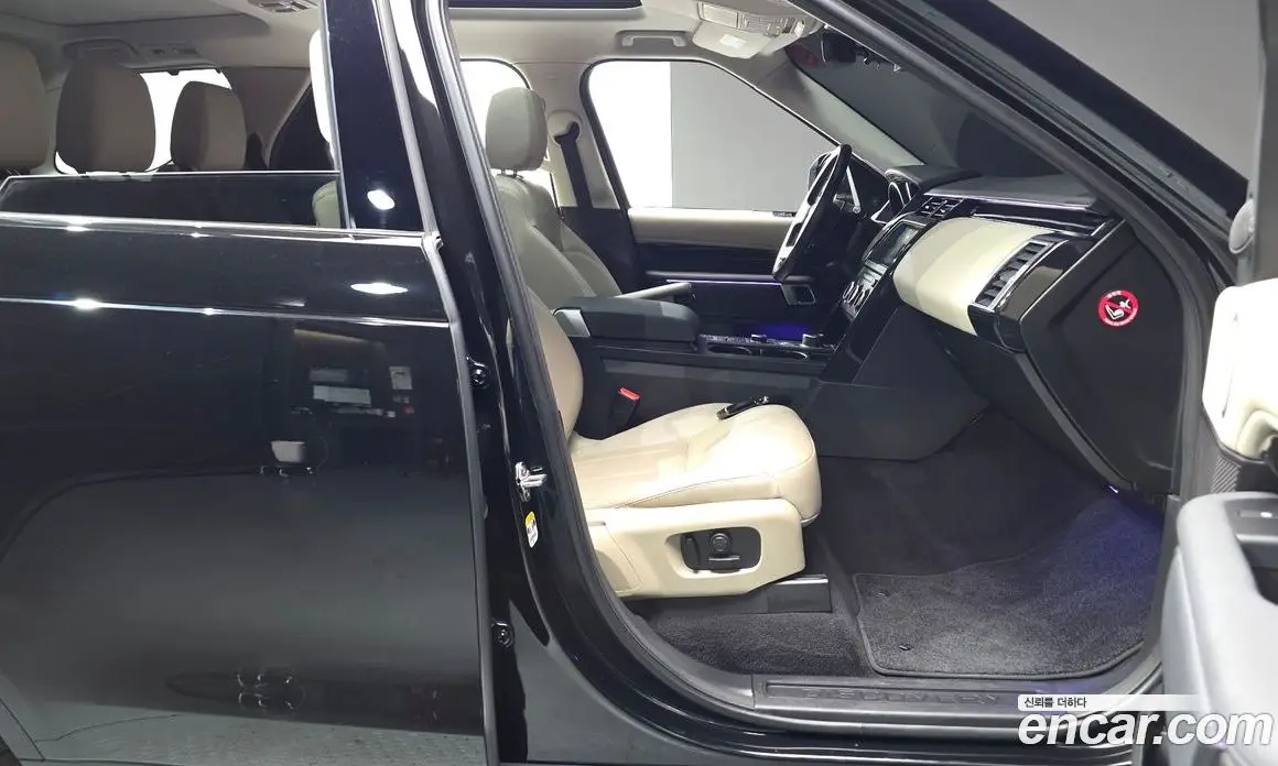 Land Rover Discovery 2019 3.0 автомат (гидро), фото 16