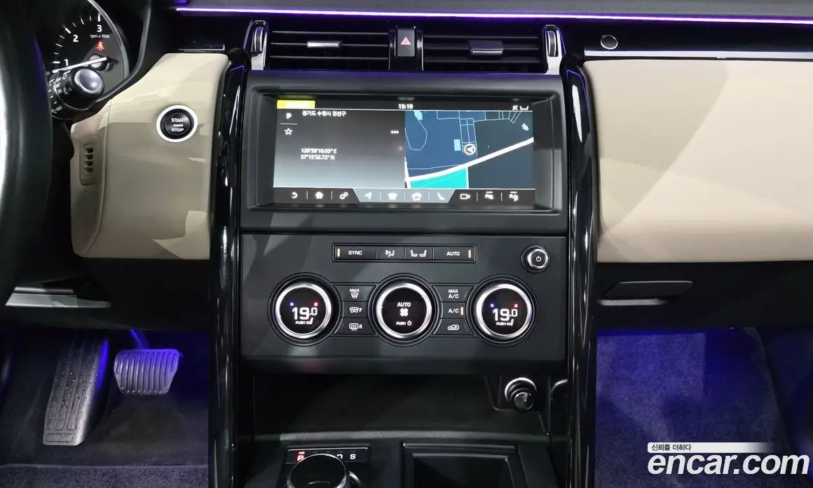 Land Rover Discovery 2019 3.0 автомат (гидро), фото 19