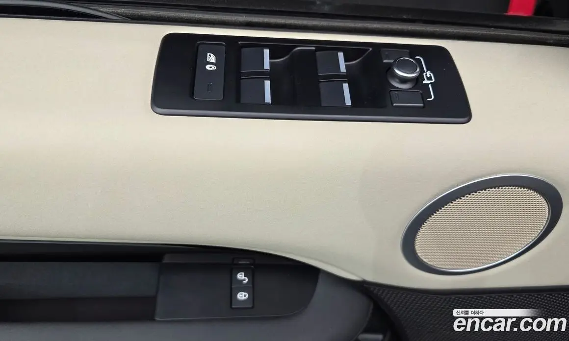 Land Rover Discovery 2019 3.0 автомат (гидро), фото 26