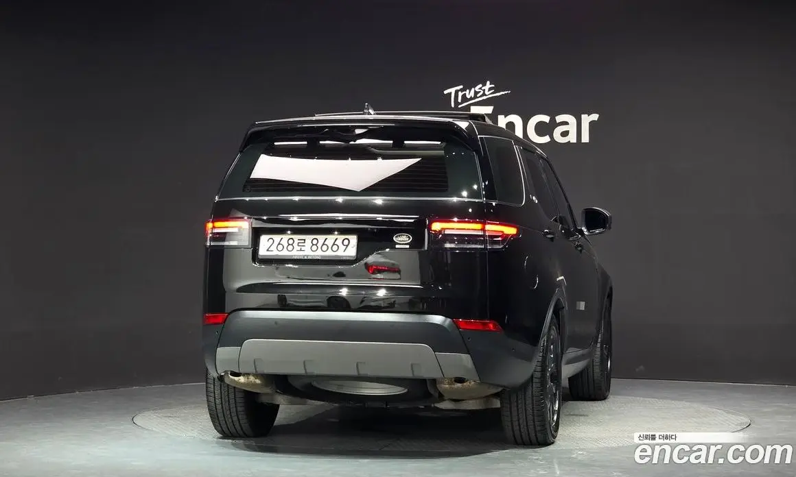 Land Rover Discovery 2019 3.0 автомат (гидро), фото 4