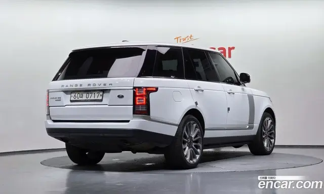 Land Rover Range Rover 2016 5.0 автомат (гидро), миниатюра 2