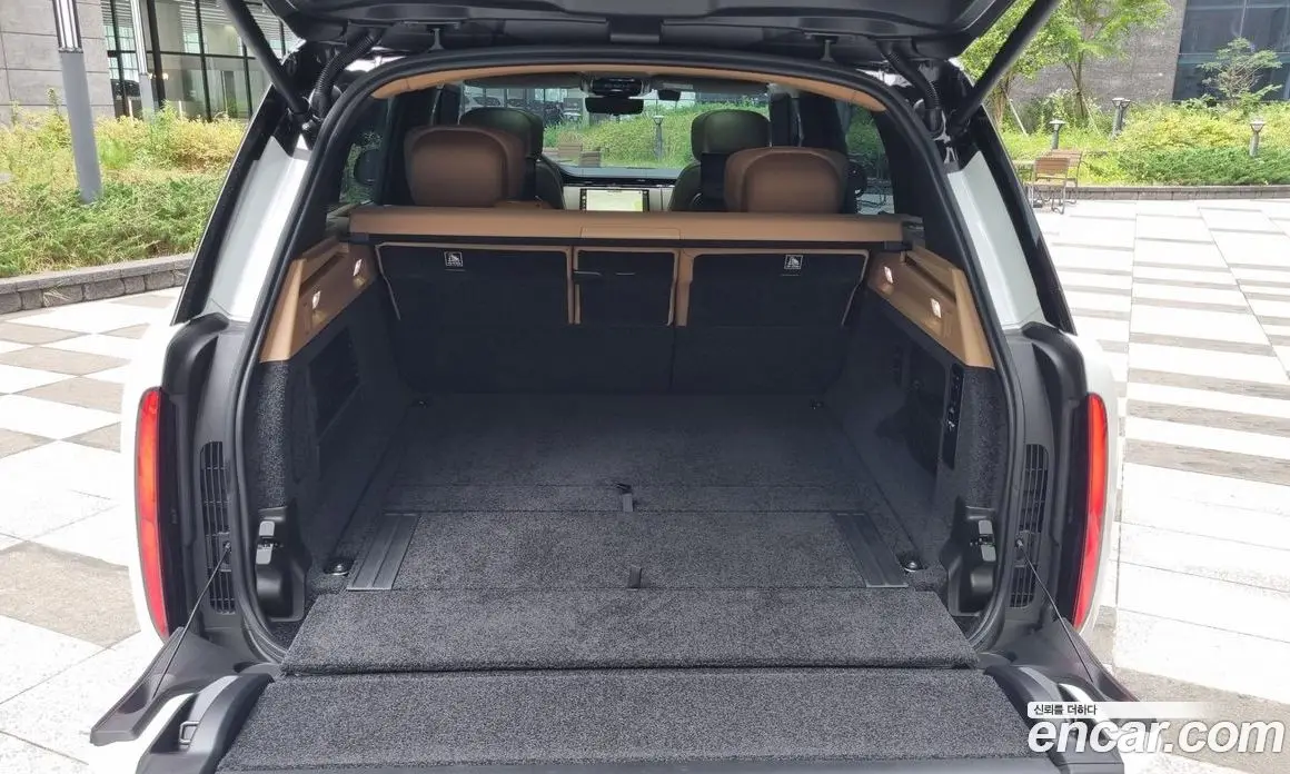 Land Rover Range Rover 2023 4.4 автомат (гидро), фото 18