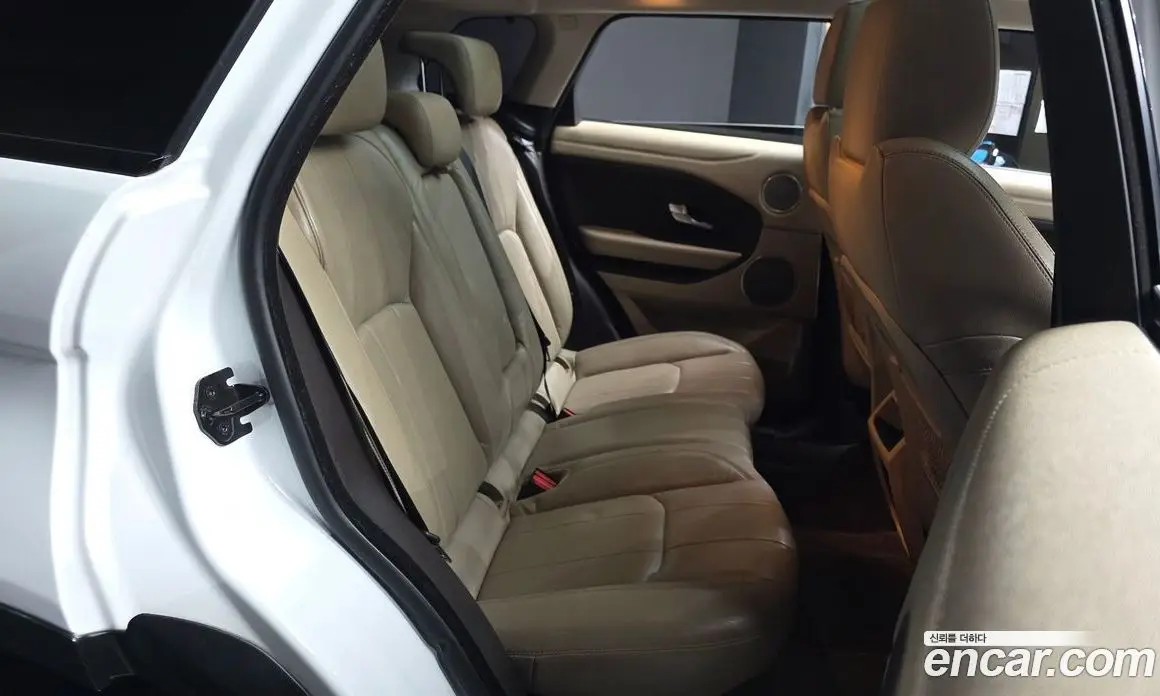 Land Rover Range Rover Evoque 2016 2.0 автомат (гидро), фото 12