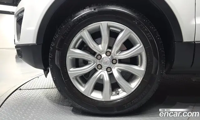 Land Rover Range Rover Evoque 2016 2.0 автомат (гидро), миниатюра 5
