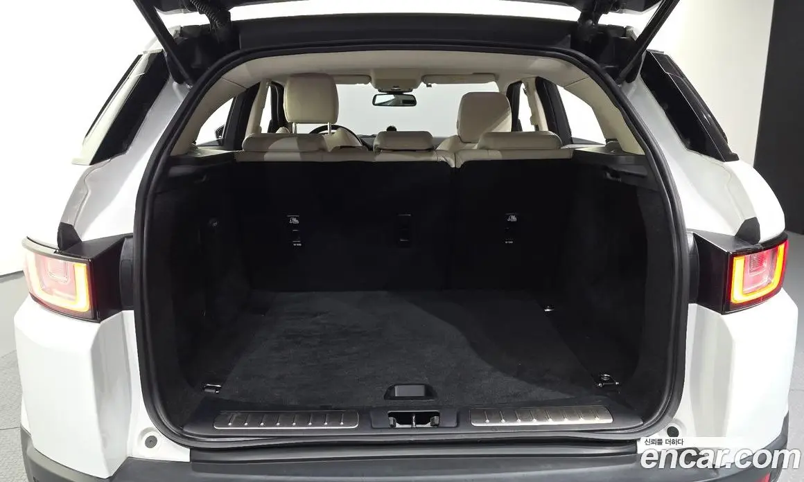 Land Rover Range Rover Evoque 2016 2.0 автомат (гидро), фото 20