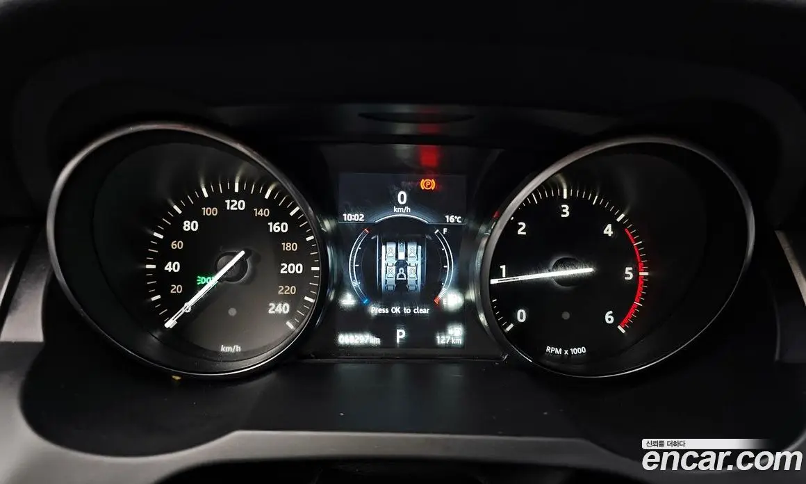 Land Rover Range Rover Evoque 2017 2.0 автомат (гидро), фото 8
