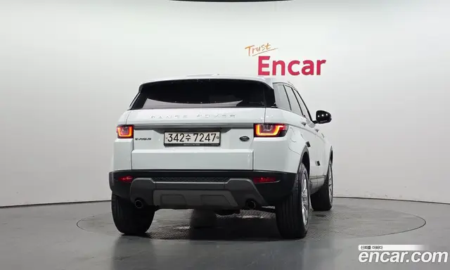 Land Rover Range Rover Evoque 2018 2.0 автомат (гидро), миниатюра 4