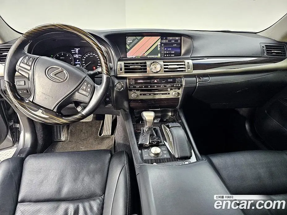 Lexus LS 2016 4.6 автомат (гидро), фото 5 Lexus LS 2016 4.6 автомат (гидро), фото 5
