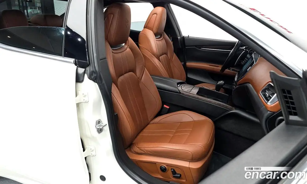 Maserati Ghibli 2017 3.0 автомат (гидро), фото 11