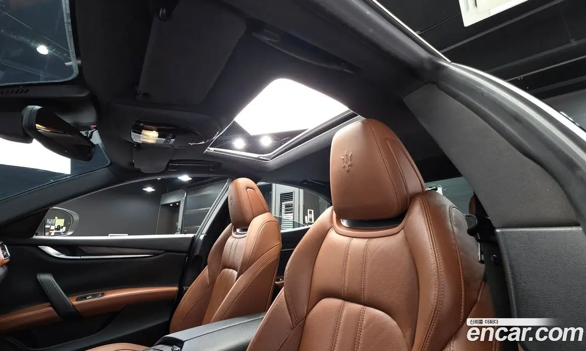 Maserati Ghibli 2017 3.0 автомат (гидро), фото 17