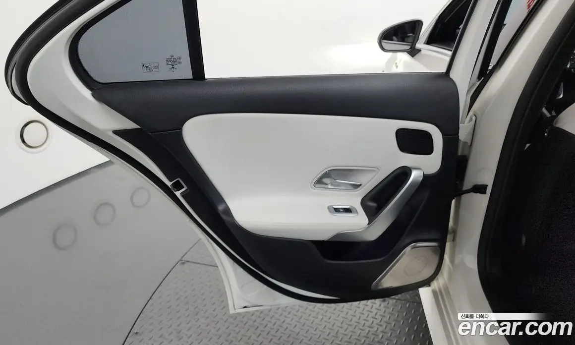 Mercedes-Benz A-Class 2021 1.9 автомат (гидро), фото 15