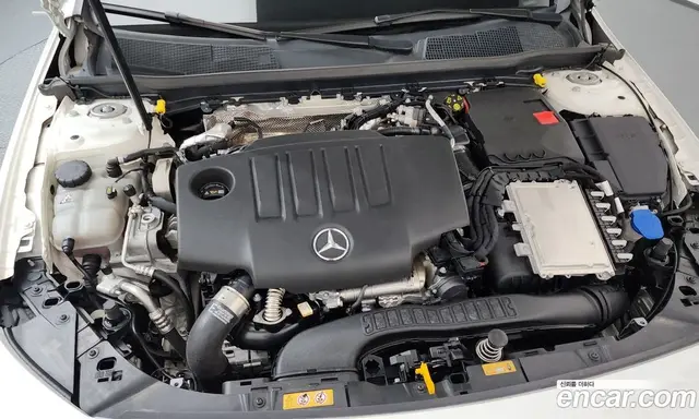 Mercedes-Benz A-Class 2021 1.9 автомат (гидро), миниатюра 6