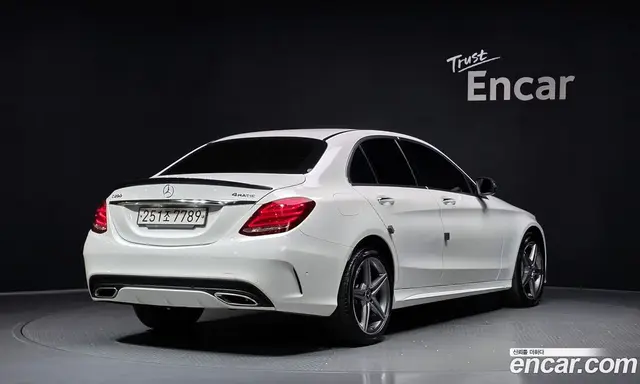 Mercedes-Benz C-Class 2018 2.0 автомат (гидро), миниатюра 2