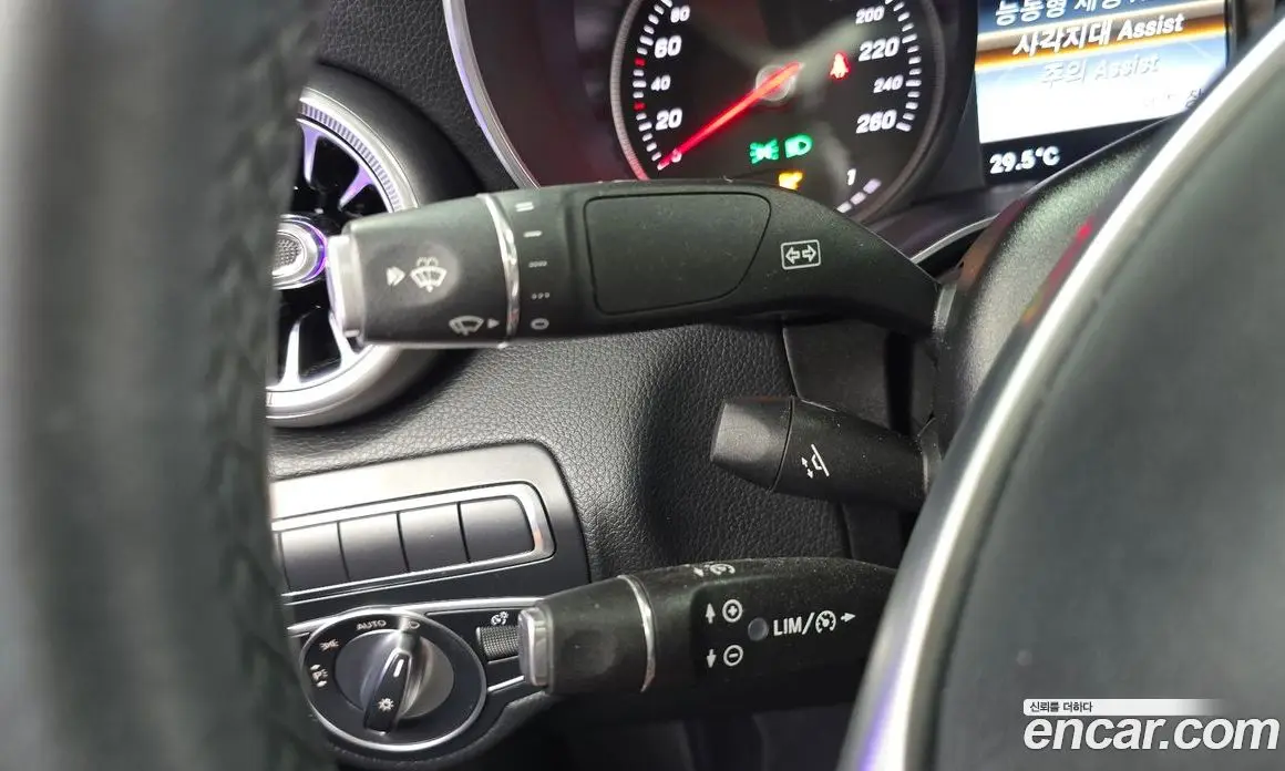 Mercedes-Benz C-Class 2018 2.0 автомат (гидро), фото 29