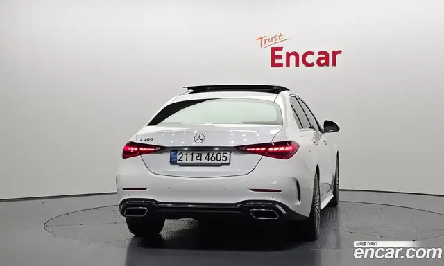 Mercedes-Benz C-Class 2022 2.0 автомат (гидро), миниатюра 4