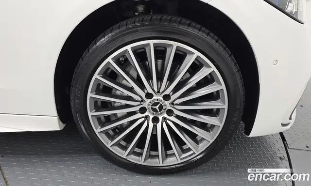 Mercedes-Benz C-Class 2022 2.0 автомат (гидро), миниатюра 7