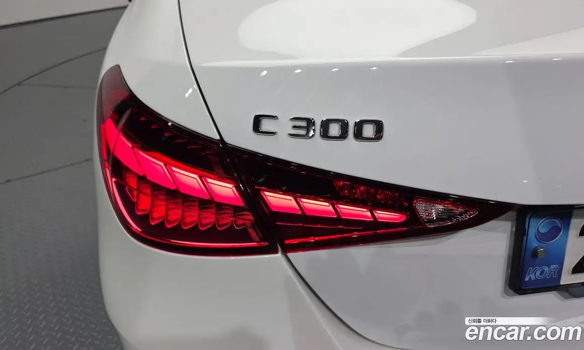 Mercedes-Benz C-Class 2022 2.0 автомат (гидро), фото 9