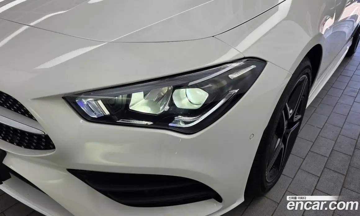 Mercedes-Benz CLA-Class 2023 2.0 автомат (гидро), фото 8