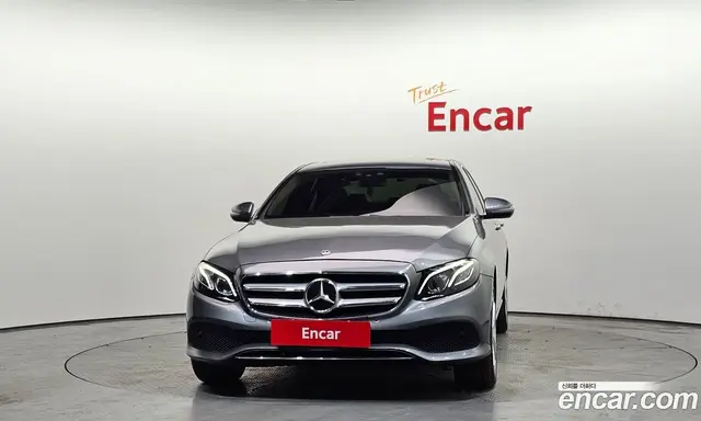 Mercedes-Benz E-Class 2017 1.9 автомат (гидро), миниатюра 3