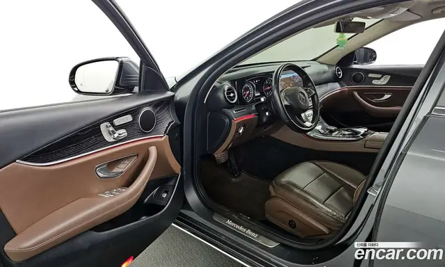 Mercedes-Benz E-Class 2017 1.9 автомат (гидро), миниатюра 10