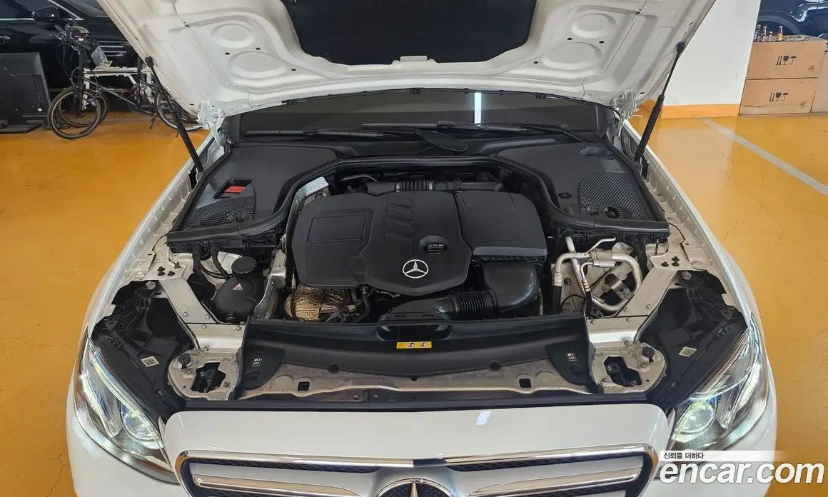 Mercedes-Benz E-Class 2017 1.9 автомат (гидро), фото 12 Mercedes-Benz E-Class 2017 1.9 автомат (гидро), фото 12