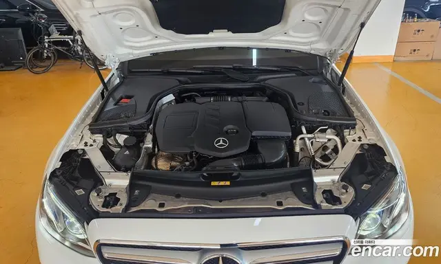 Mercedes-Benz E-Class 2017 1.9 автомат (гидро), миниатюра 12