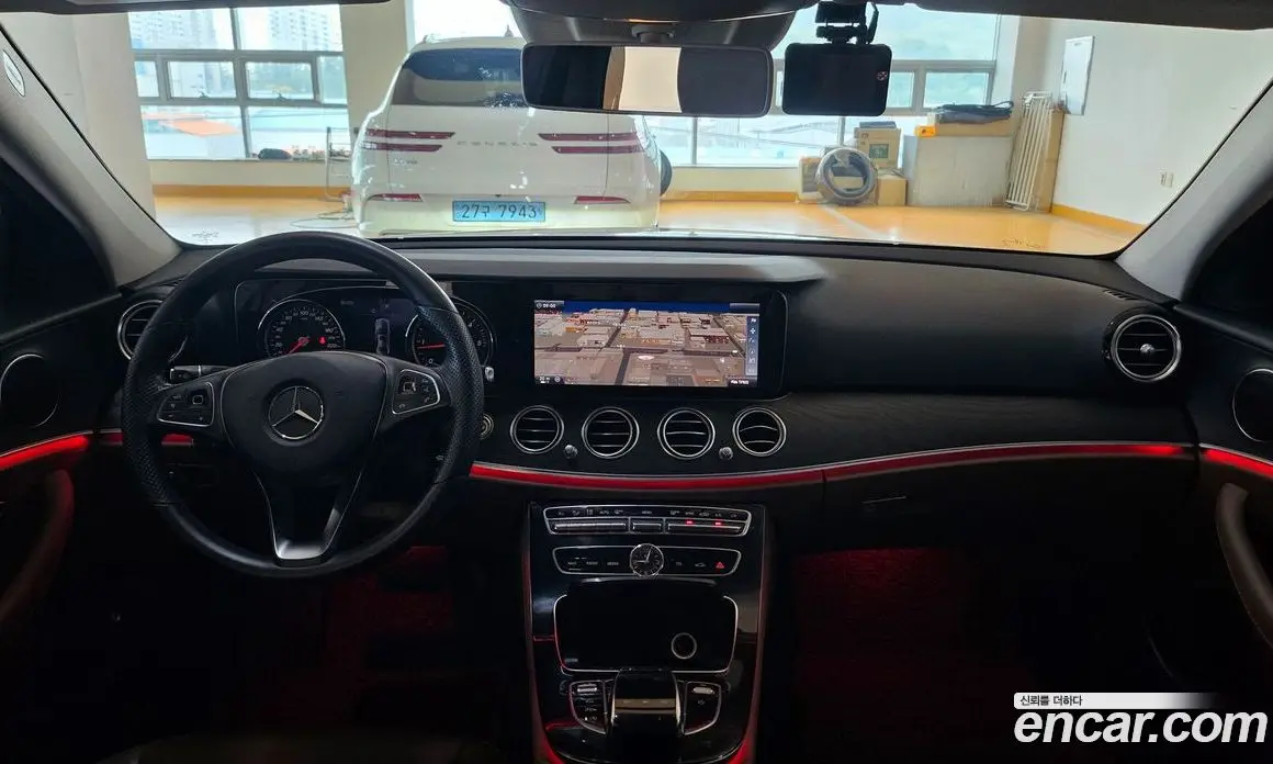 Mercedes-Benz E-Class 2017 1.9 автомат (гидро), фото 18 Mercedes-Benz E-Class 2017 1.9 автомат (гидро), фото 18