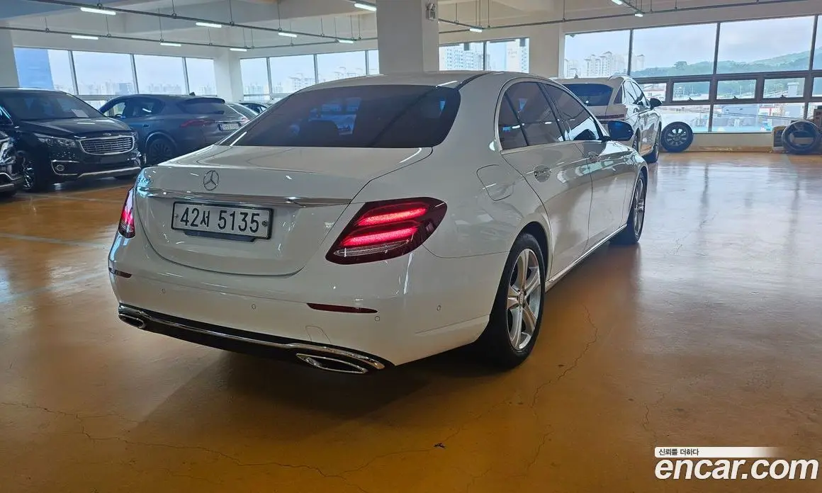 Mercedes-Benz E-Class 2017 1.9 автомат (гидро), фото 6 Mercedes-Benz E-Class 2017 1.9 автомат (гидро), фото 6