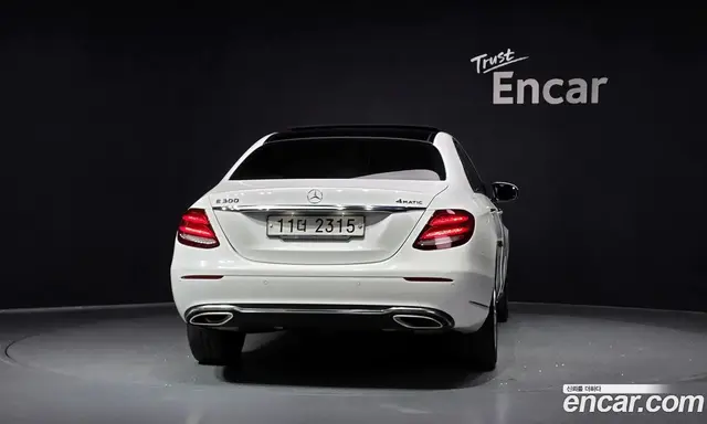 Mercedes-Benz E-Class 2017 2.0 автомат (гидро), миниатюра 4