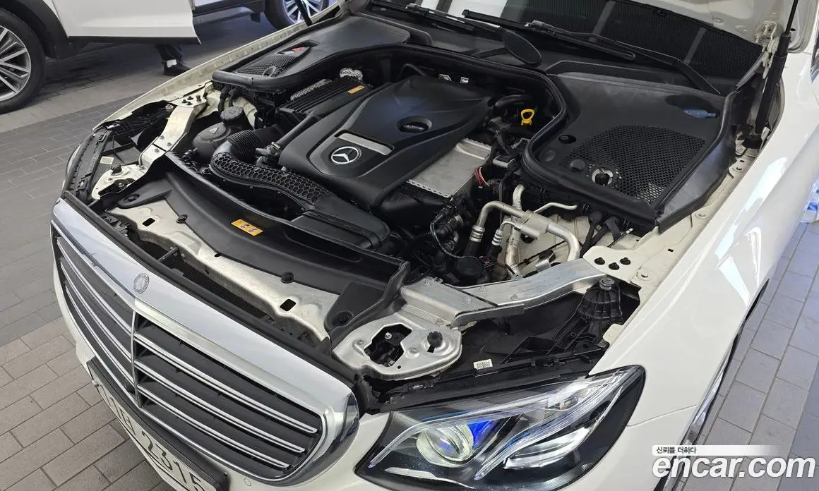 Mercedes-Benz E-Class 2017 2.0 автомат (гидро), фото 6