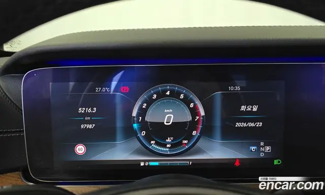 Mercedes-Benz E-Class 2017 2.0 автомат (гидро), миниатюра 8