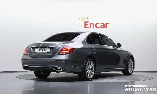 Mercedes-Benz E-Class, 2018, 68 498 км