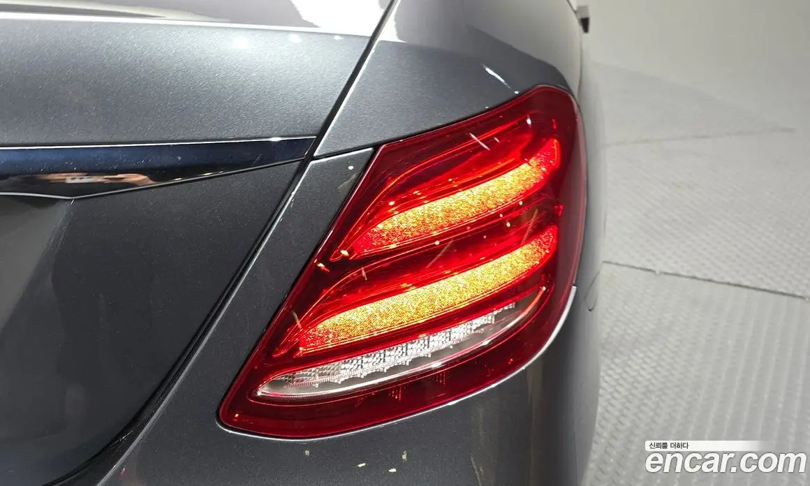 Mercedes-Benz E-Class 2018 2.0 автомат (гидро), фото 8