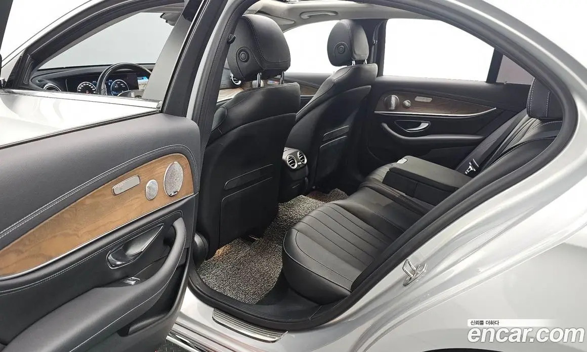 Mercedes-Benz E-Class 2018 2.0 автомат (гидро), фото 11