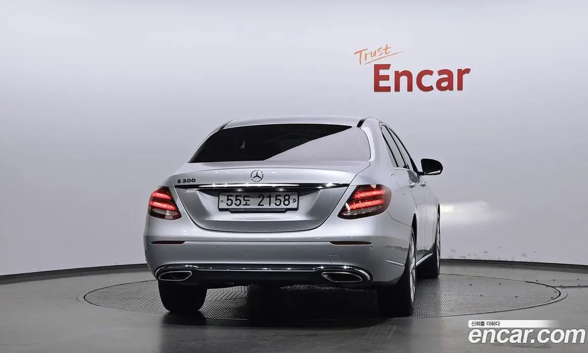 Mercedes-Benz E-Class 2018 2.0 автомат (гидро), фото 4