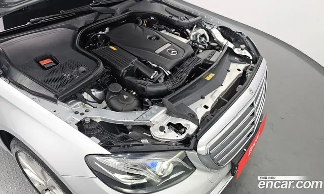 Mercedes-Benz E-Class 2018 2.0 автомат (гидро), миниатюра 6